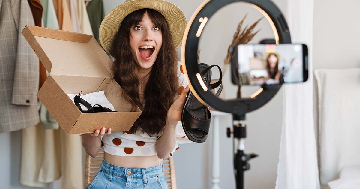 🤝 Influencer Marketing: A Guide for Small Businesses