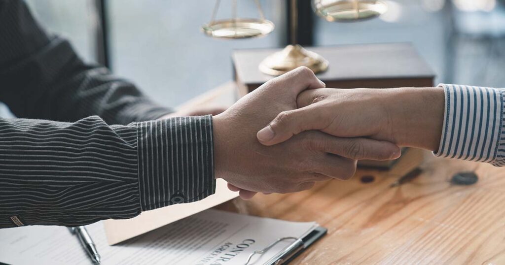 Contratos en México: Guía Esencial para Empleadores y Profesionales